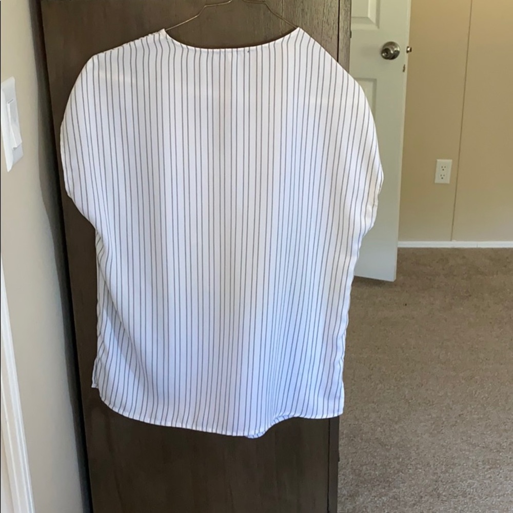 Blouse - Picture 2 of 2